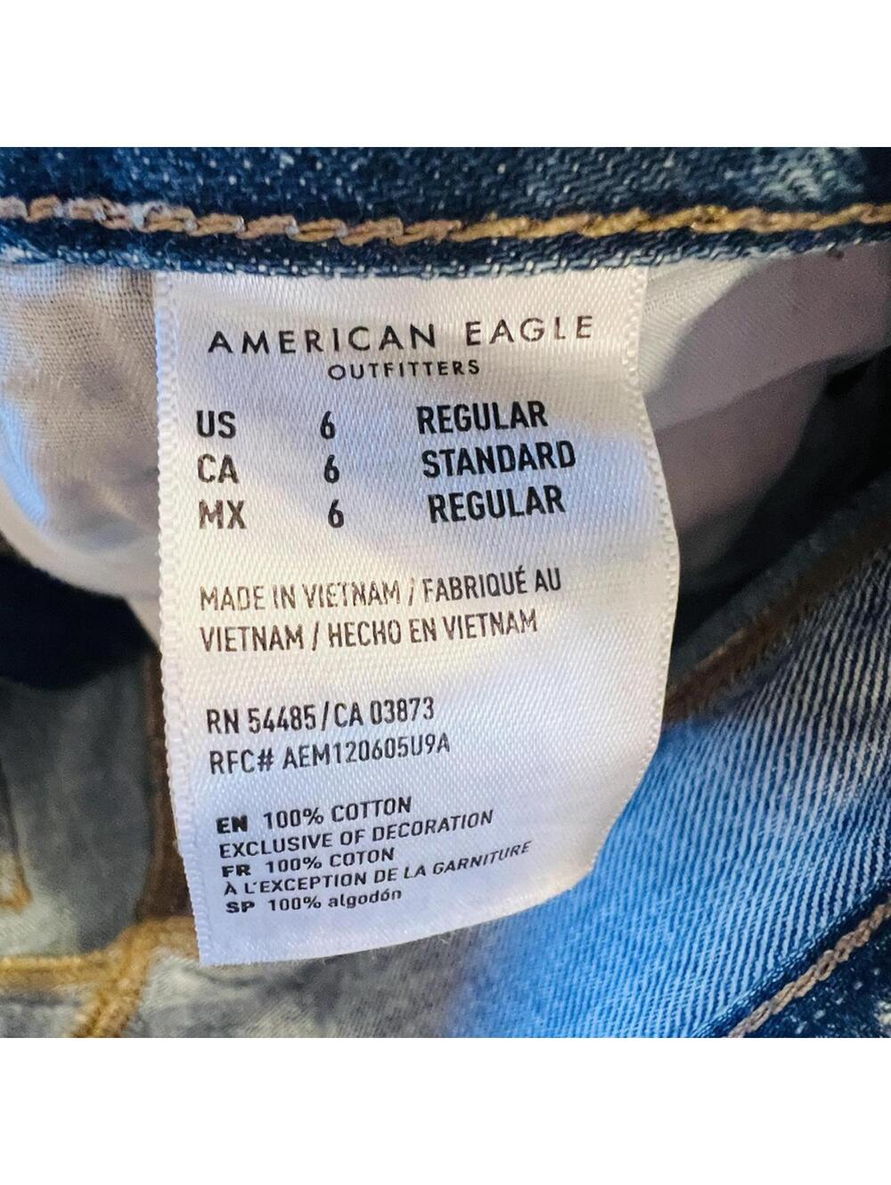 American Eagle AE Curvy Mom Jeans Distressed High Wasted Looose Straight Leg 6R - Picture 7 of 8